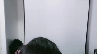 看蝴蝶逼老婆在别人胯下呻吟