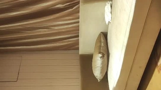 体验与年轻阴茎在POV中的终极幻想